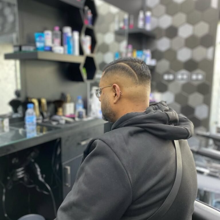 #barbershop #malaga #maroc #tanger #tangerang #barbrothers #barbero #hairstyles #london #amster